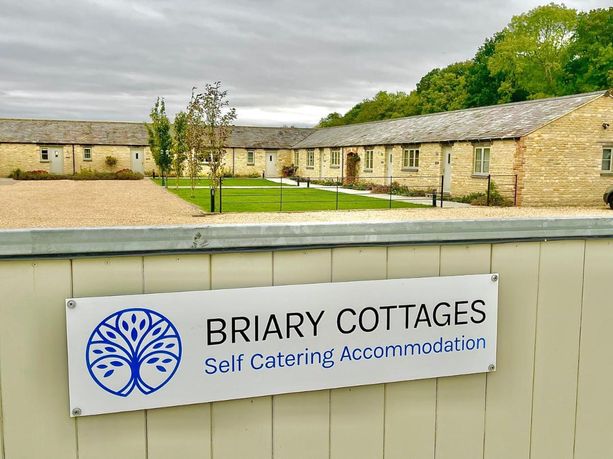 Briary Cottages At Iletts Farm 布拉克利 外观 照片